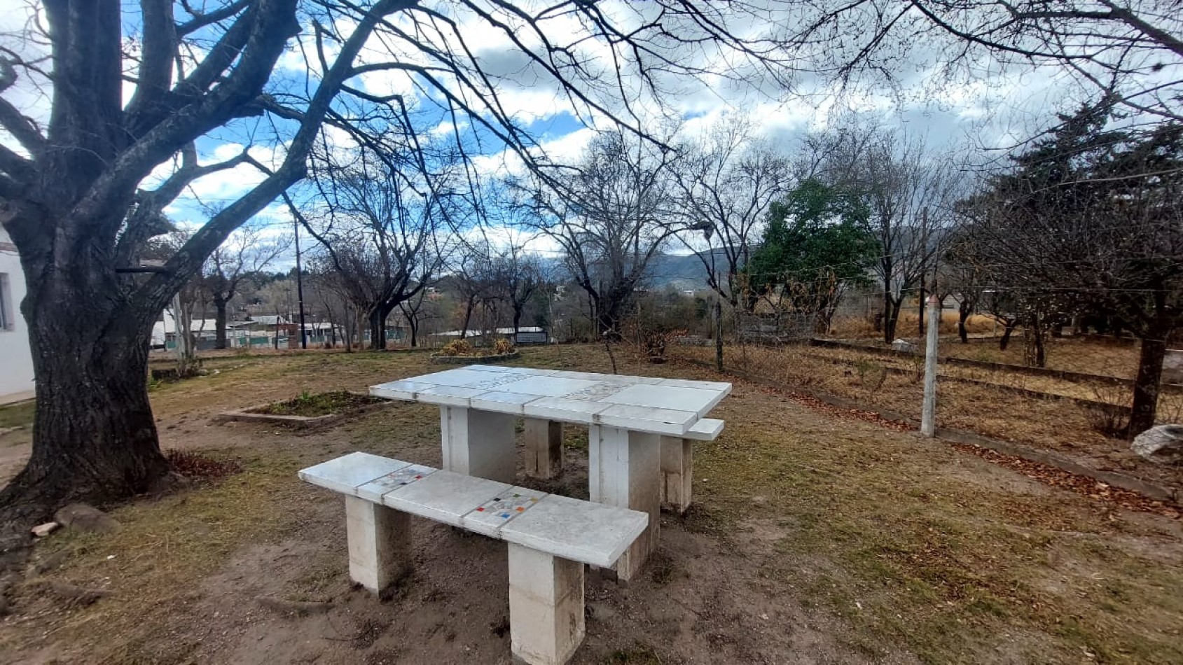 CASA A LA VENTA EN BIALET MASSE EN ENTORNO NATURAL Y VISTA A LAS SIERRAS. CA194