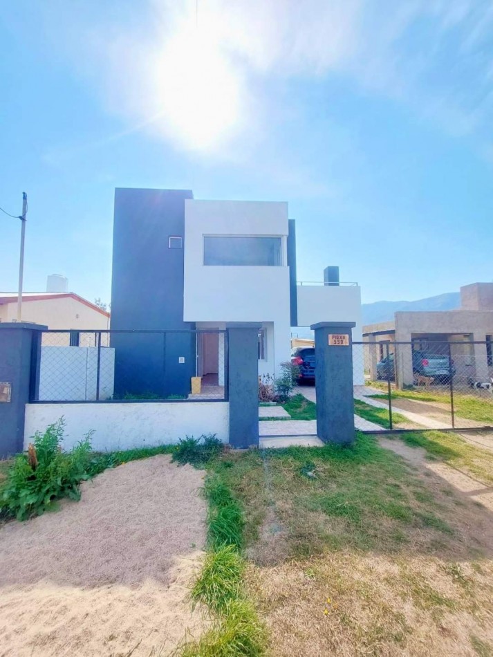 CASA A ESTRENAR EN VENTA EN SANTA MARIA DE PUNILLA, BARRIO EL PERO. CA195