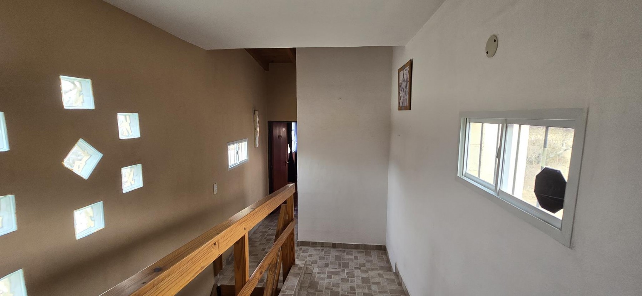 CASA CON 2 CABAÑAS TOTALMENTE EQUIPADAS EN ENTORNO NATURAL A LA VENTA. CA211