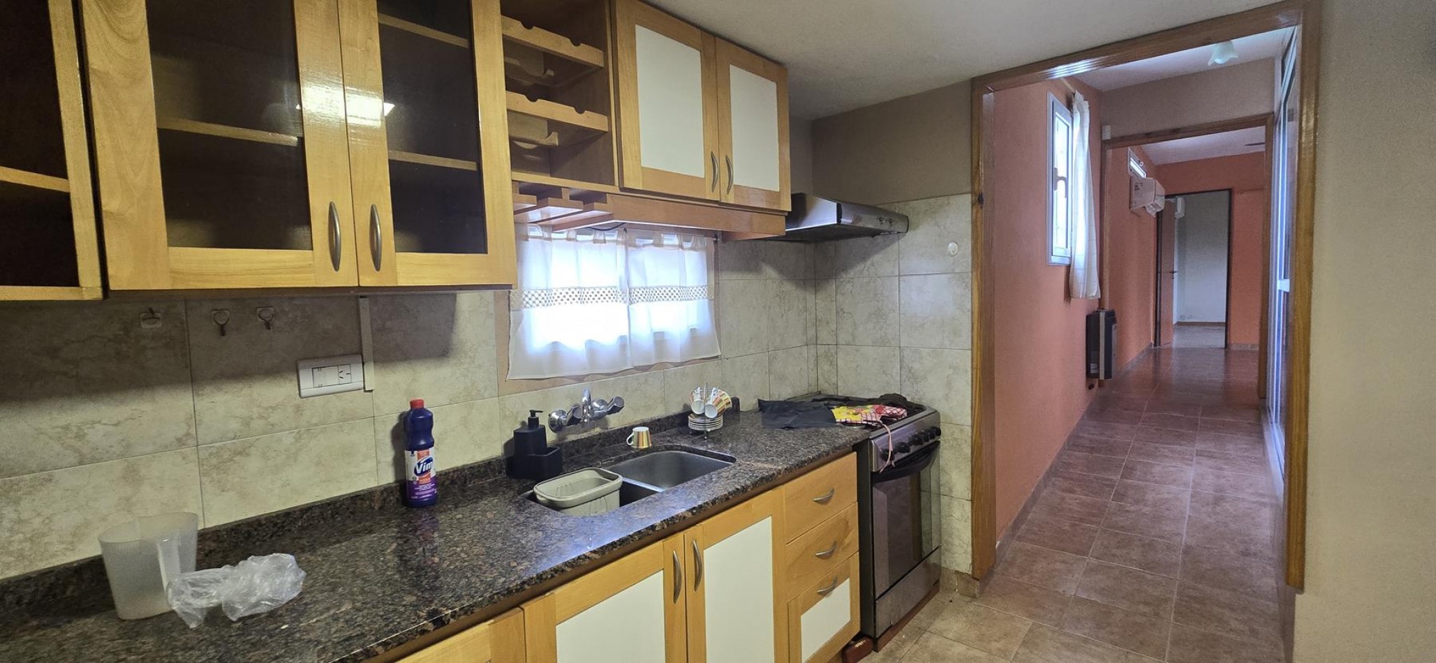 CASA CON 2 CABAÑAS TOTALMENTE EQUIPADAS EN ENTORNO NATURAL A LA VENTA. CA211