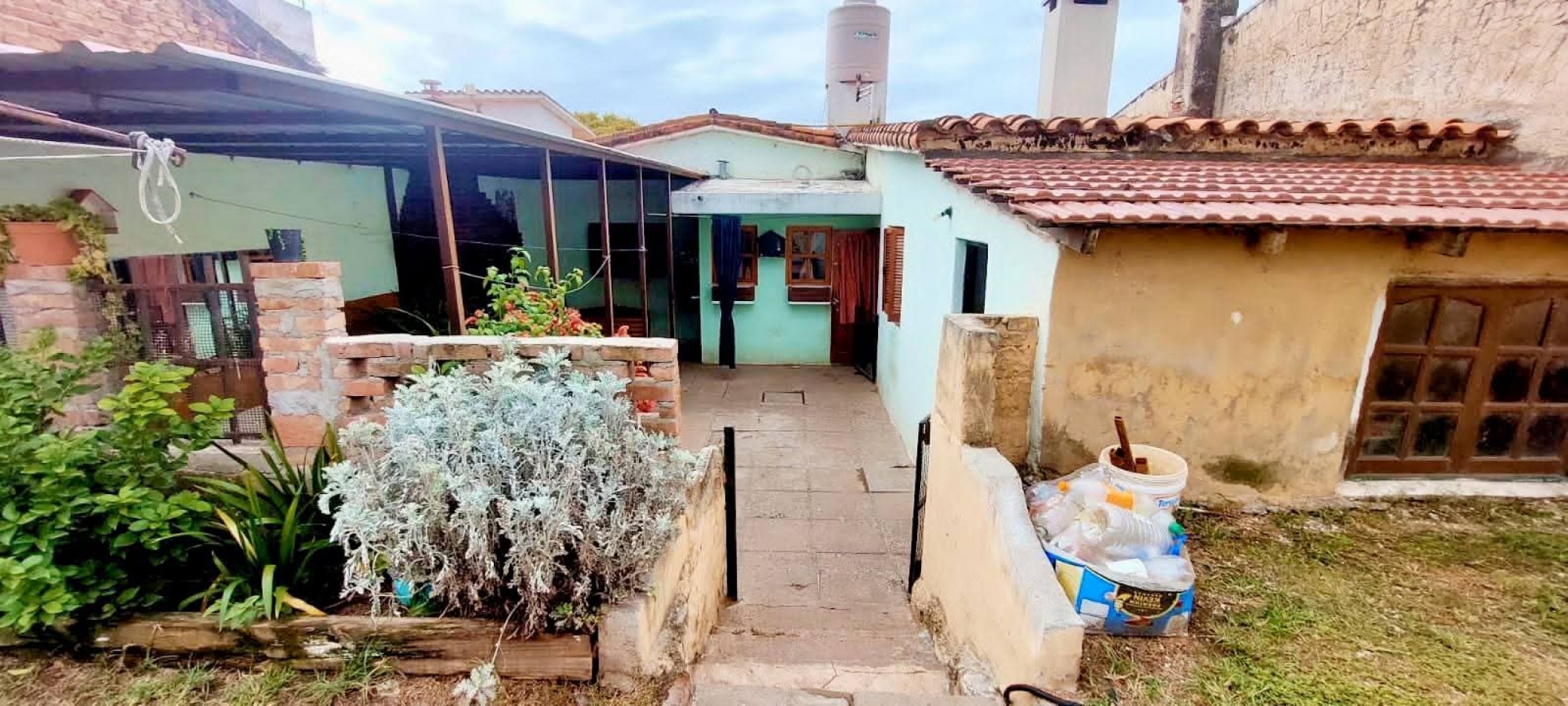 CASA A LA VENTA EN LA CALERA, CORDOBA, SOBRE RUTA E55. CA70