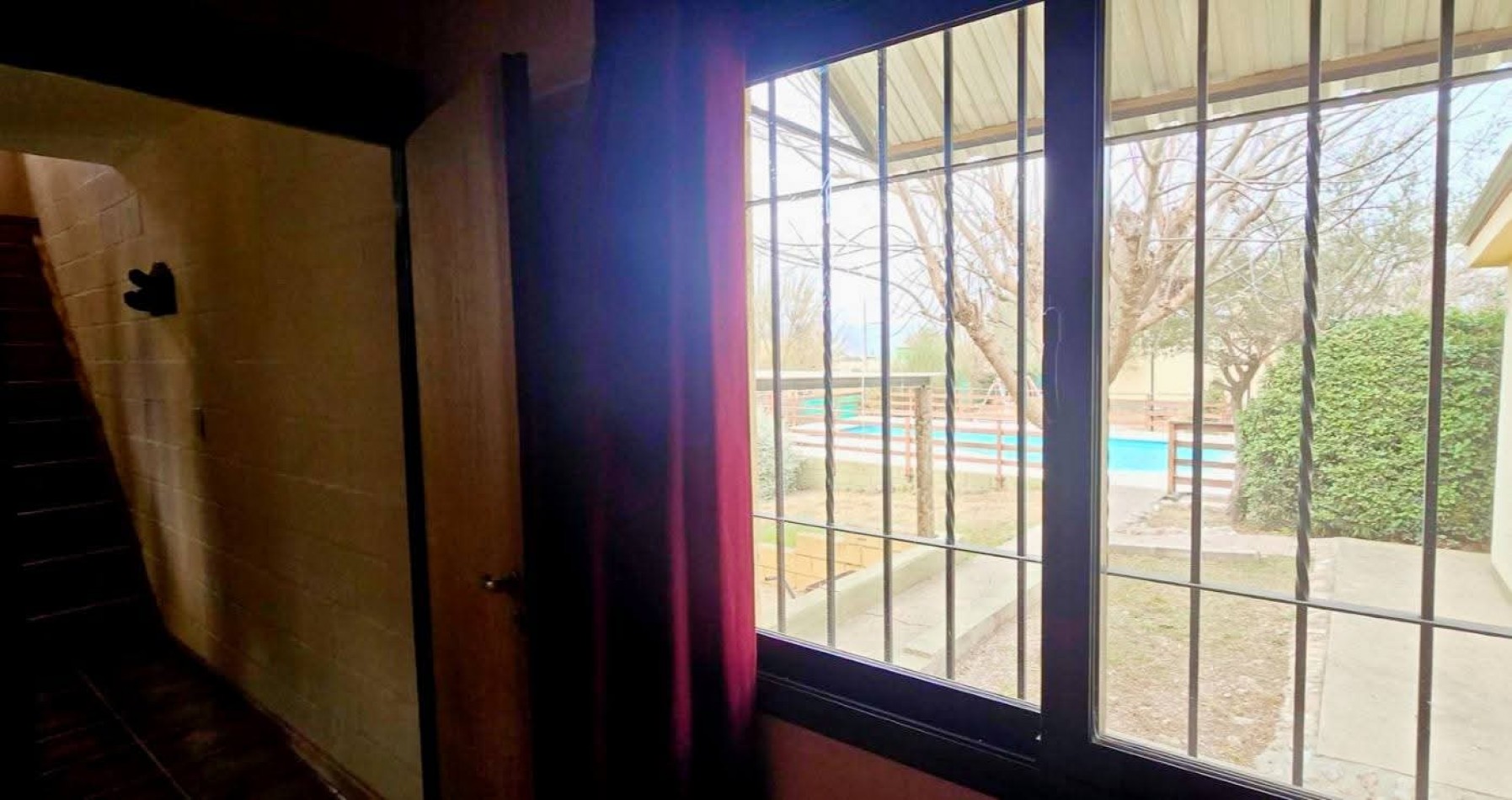 CASA CON 2 CABAÑAS TOTALMENTE EQUIPADAS EN ENTORNO NATURAL A LA VENTA. CA211