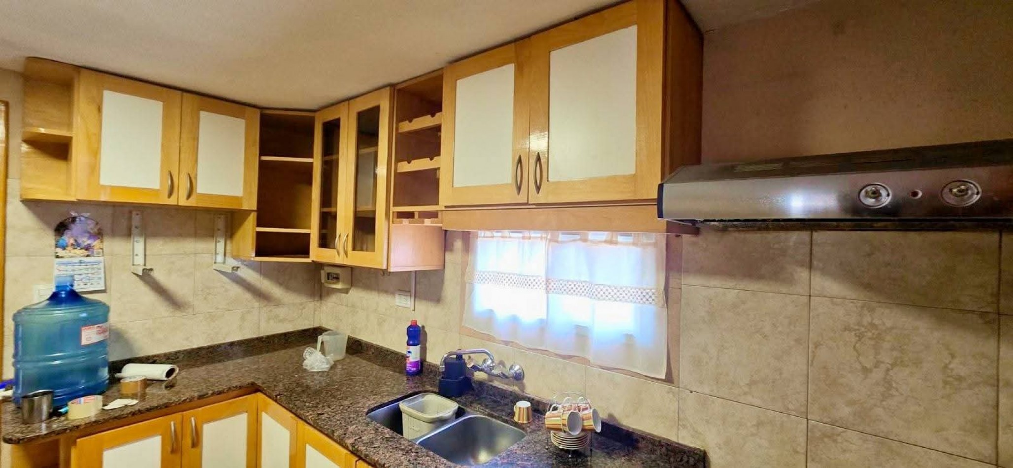 CASA CON 2 CABAÑAS TOTALMENTE EQUIPADAS EN ENTORNO NATURAL A LA VENTA. CA211