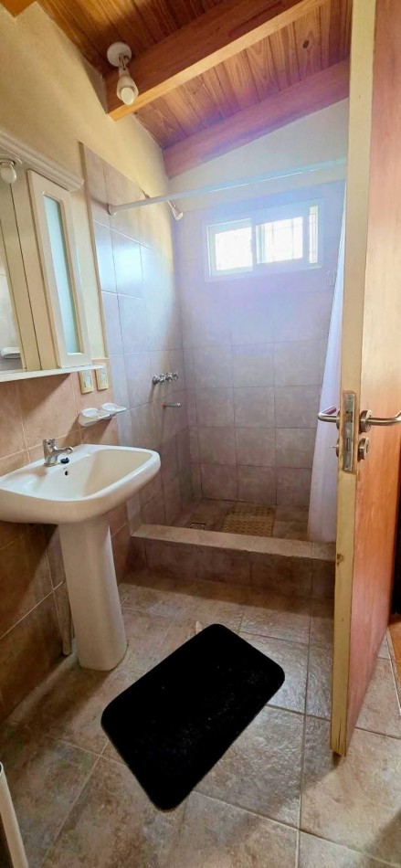 CASA CON 2 CABAÑAS TOTALMENTE EQUIPADAS EN ENTORNO NATURAL A LA VENTA. CA211
