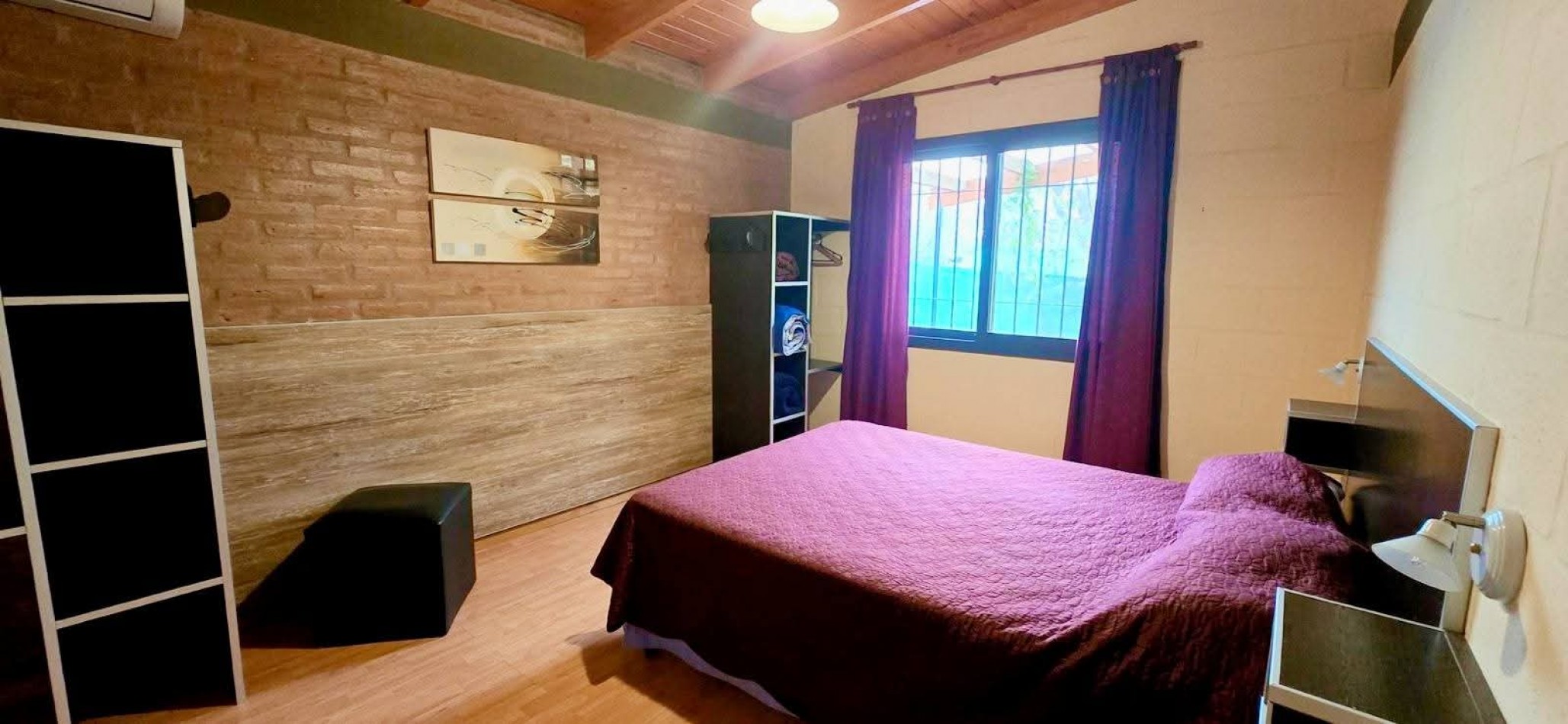 CASA CON 2 CABAÑAS TOTALMENTE EQUIPADAS EN ENTORNO NATURAL A LA VENTA. CA211
