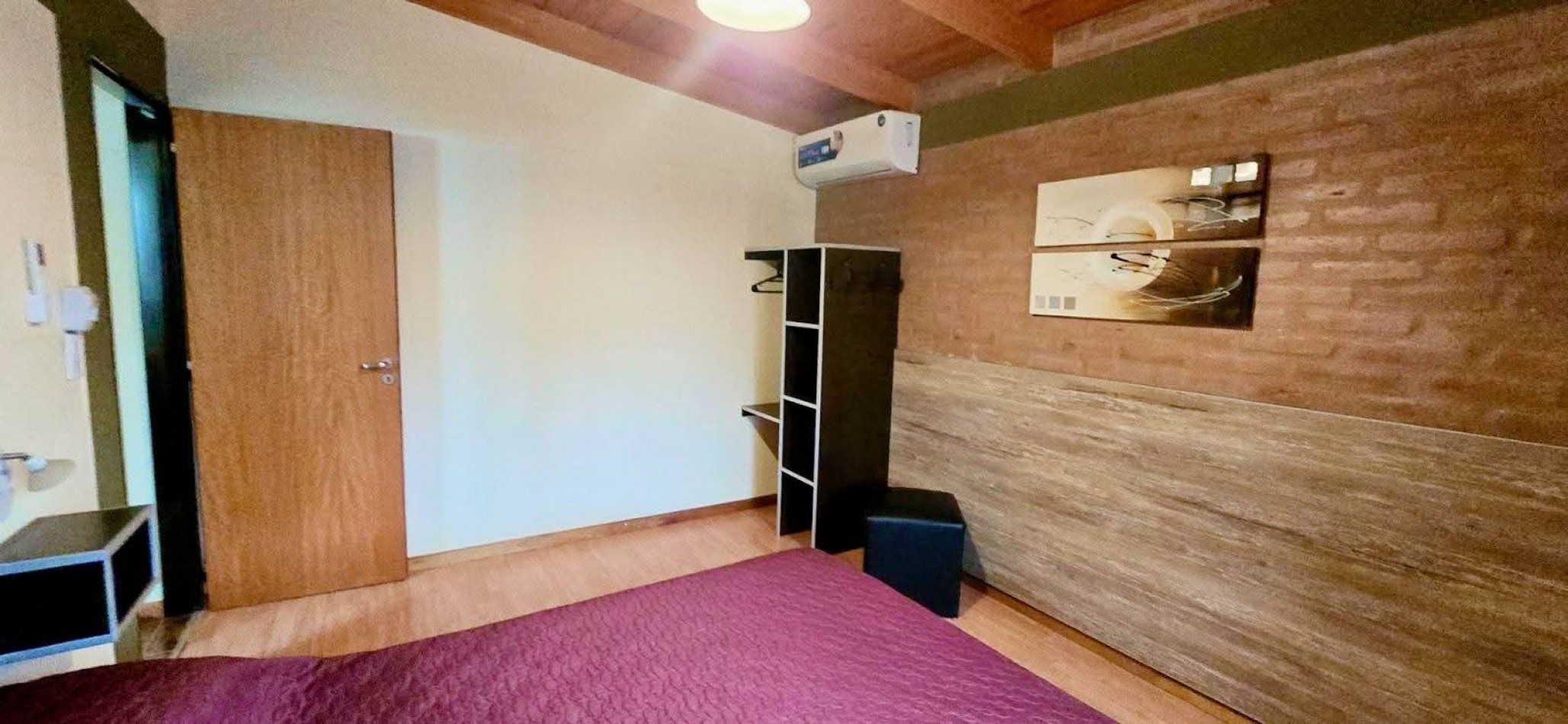 CASA CON 2 CABAÑAS TOTALMENTE EQUIPADAS EN ENTORNO NATURAL A LA VENTA. CA211