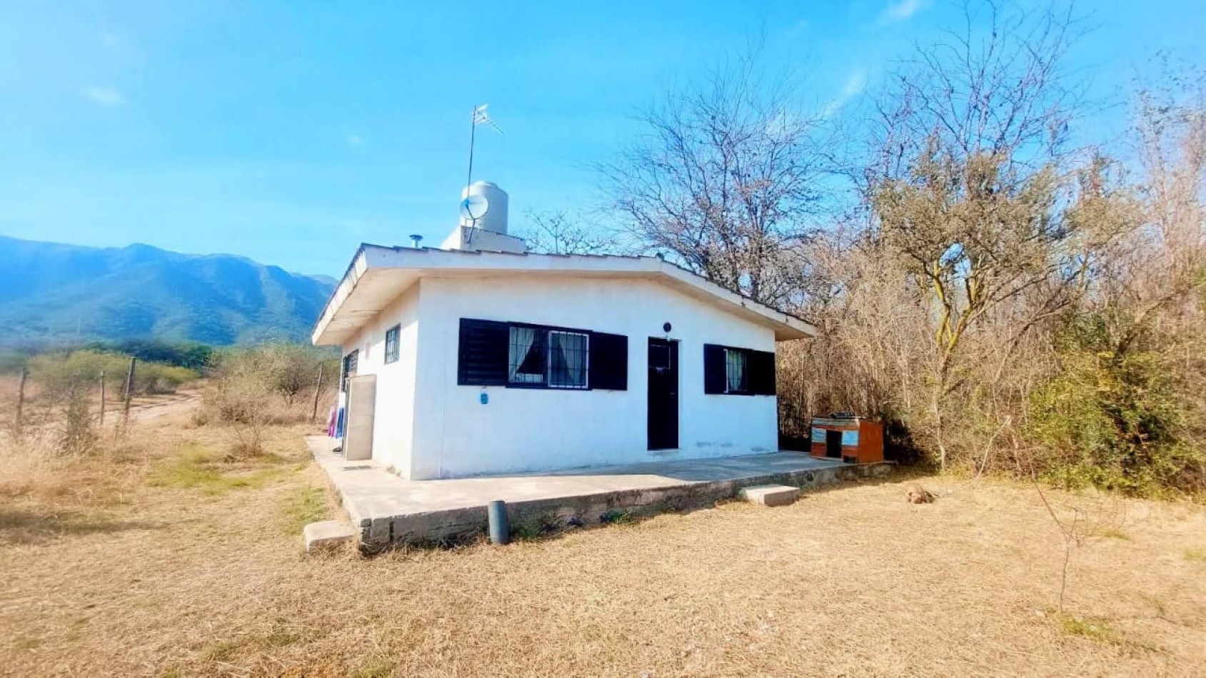 CASA A LA VENTA EN SANTA MARIA DE PUNILLA, VISTA PANORAMICA A LAS SIERRAS. CA186