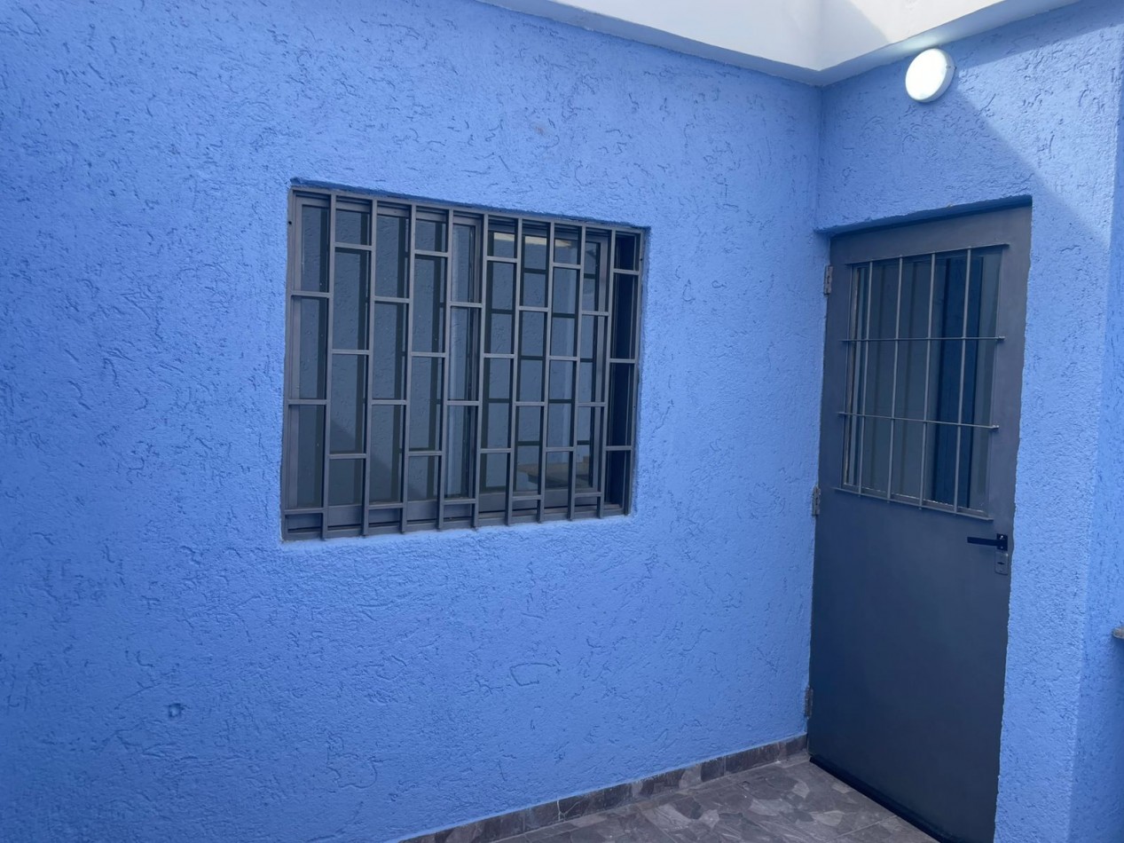 CASA RESTAURADA A LA VENTA EN BARRIO ALTO ALBERDI, CORDOBA. CA218
