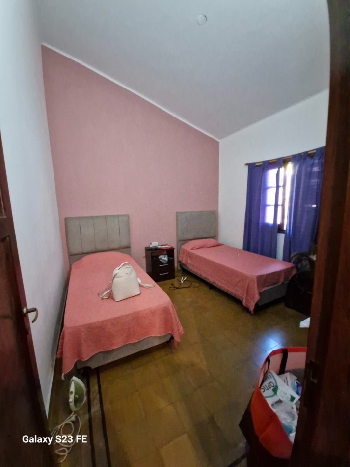 CASA MAS DEPARTAMENTO A LA VENTA EN Bo GRANADERO PRINGLES, CIUDAD DE CORDOBA. CA221