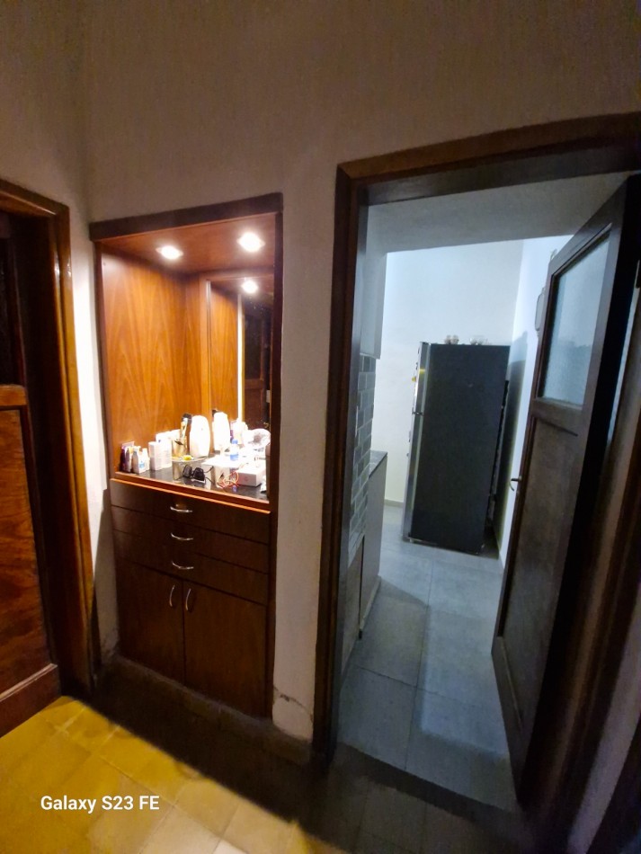 CASA MAS DEPARTAMENTO A LA VENTA EN Bo GRANADERO PRINGLES, CIUDAD DE CORDOBA. CA221