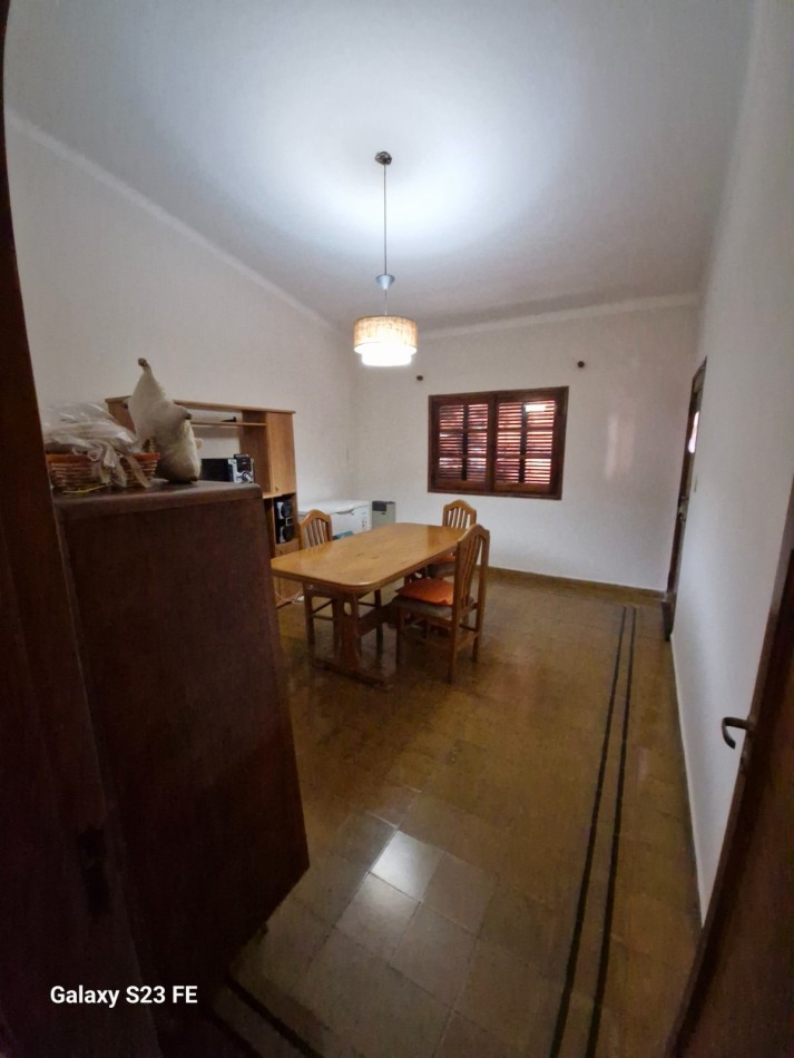 CASA MAS DEPARTAMENTO A LA VENTA EN Bo GRANADERO PRINGLES, CIUDAD DE CORDOBA. CA221