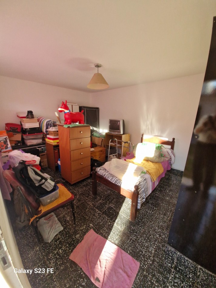 CASA MAS DEPARTAMENTO A LA VENTA EN Bo GRANADERO PRINGLES, CIUDAD DE CORDOBA. CA221