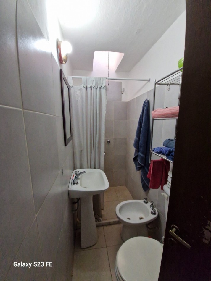 CASA MAS DEPARTAMENTO A LA VENTA EN Bo GRANADERO PRINGLES, CIUDAD DE CORDOBA. CA221