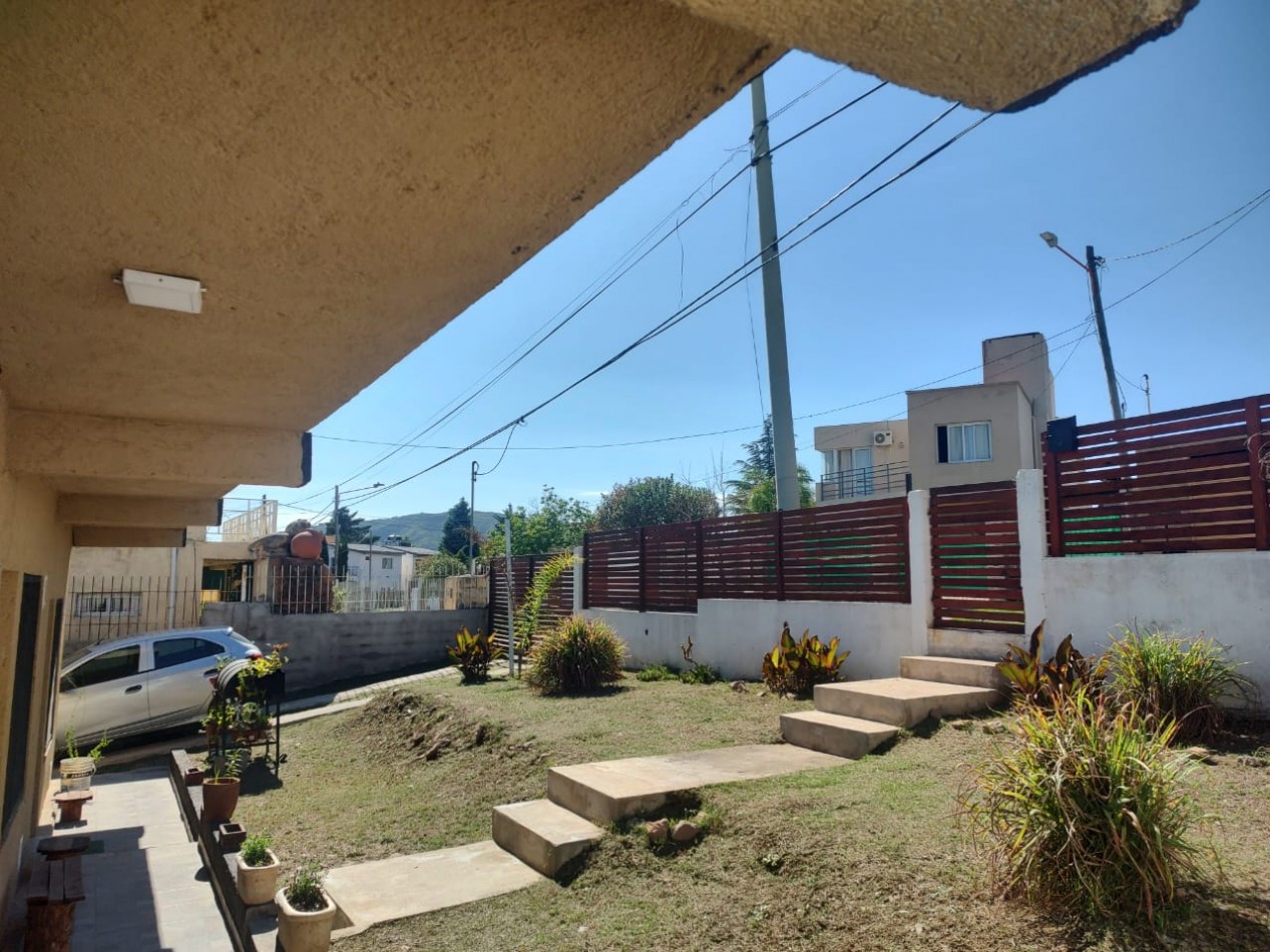 COMPLEJO DE 3 DEPARTAMENTOS A LA VENTA EN VILLA CARLOS PAZ, ZONA EL FANTASIO. CA225