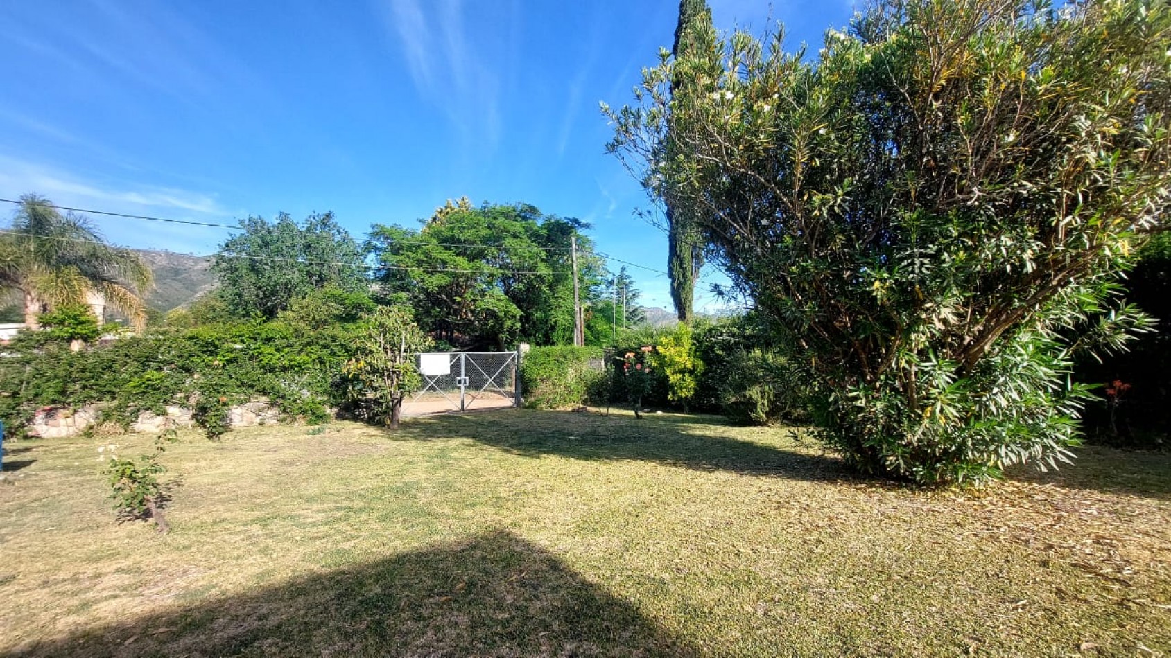 CASA EN VENTA EN BIALET MASSE, VILLA SANTA ANA. A 100 METROS DE LAGO SAN ROQUE Y RUTA 38. CA224