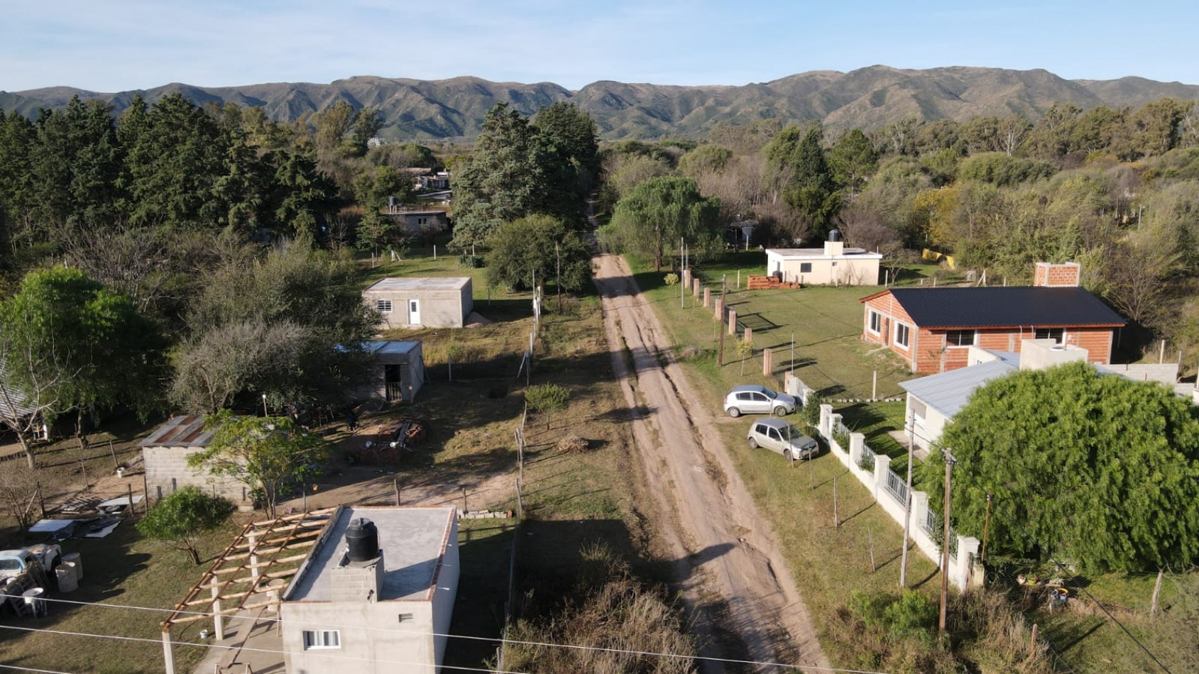 CASA EN VENTA EN COSQUIN BARRIO EL CONDADO CA238