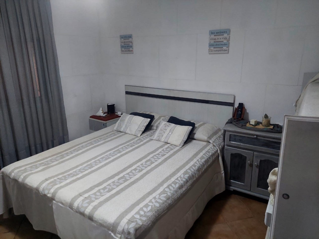 CASA EN VENTA CON SALIDA AL RIO Y PISCINA COMPLETA EN SANTA MARIA DE PUNILLA, ENTORNO SERRANO. CA246