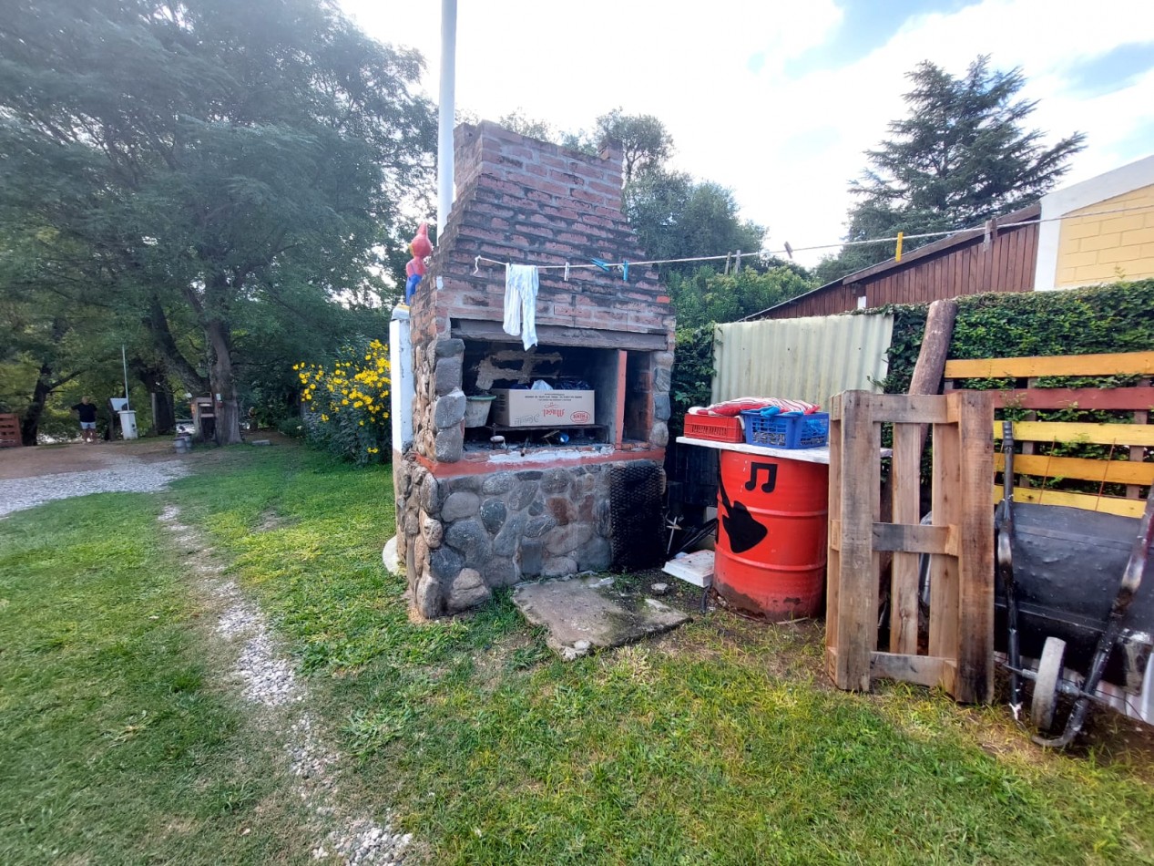 CASA EN VENTA CON SALIDA AL RIO Y PISCINA COMPLETA EN SANTA MARIA DE PUNILLA, ENTORNO SERRANO. CA246