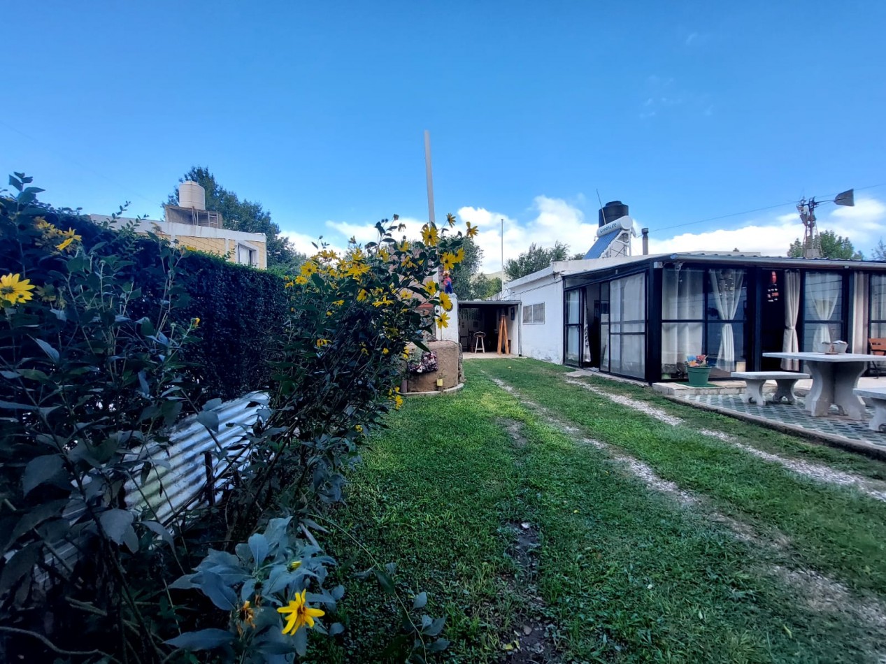 CASA EN VENTA CON SALIDA AL RIO Y PISCINA COMPLETA EN SANTA MARIA DE PUNILLA, ENTORNO SERRANO. CA246