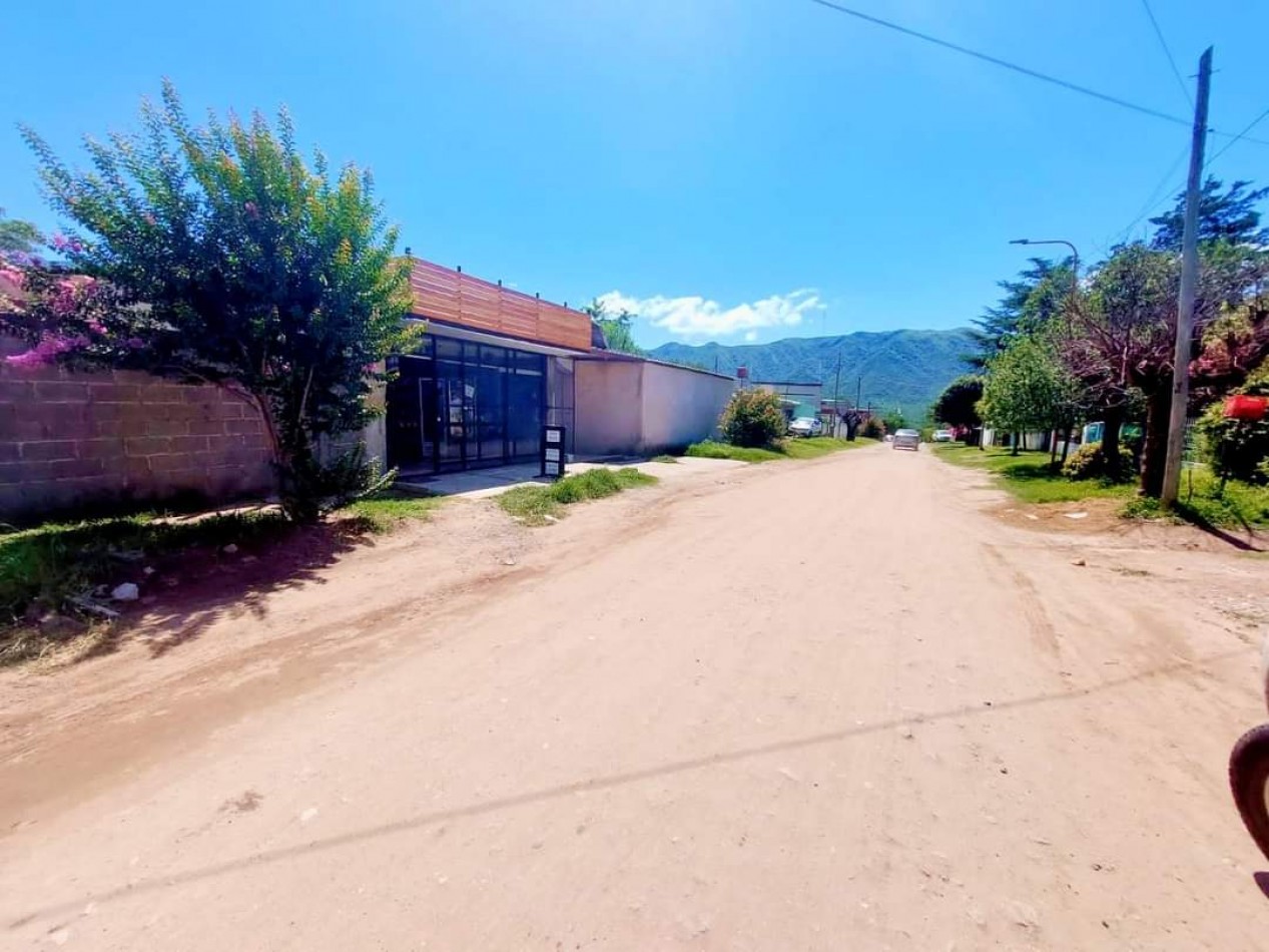 CASA EN VENTA MAS LOCAL MAS DEPARTAMENTO A TERMINAR EN PLANTA ALTA EN SANTA MARIA DE PUNILLA. CA171.
