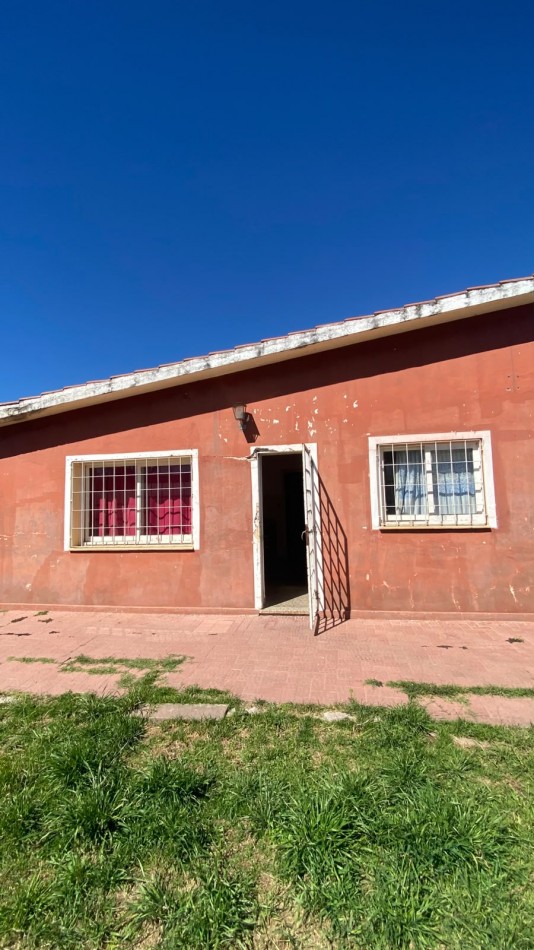 CASA MAS DEPARTAMENTO EN VENTA EN EL CENTRO DE SANTA MARIA DE PUNILLA. CA41