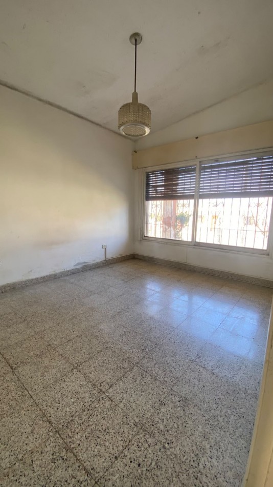 CASA MAS DEPARTAMENTO EN VENTA EN EL CENTRO DE SANTA MARIA DE PUNILLA. CA41