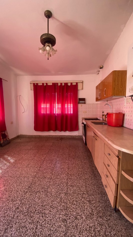 CASA MAS DEPARTAMENTO EN VENTA EN EL CENTRO DE SANTA MARIA DE PUNILLA. CA41