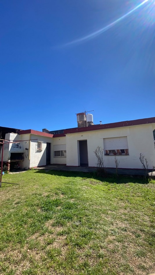 CASA MAS DEPARTAMENTO EN VENTA EN EL CENTRO DE SANTA MARIA DE PUNILLA. CA41