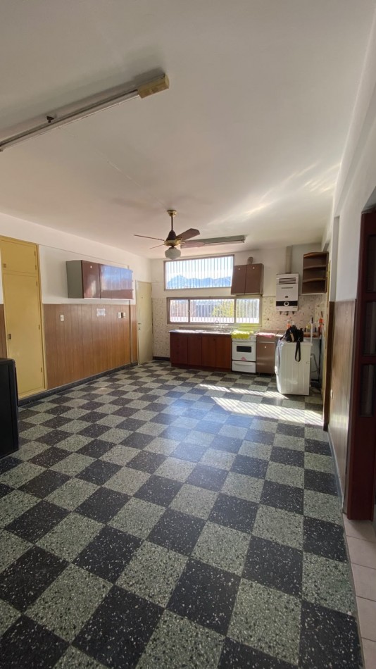 DEPARTAMENTO DE 3 DORMITORIOS EN VENTA EN EL CENTRO DE COSQUIN. CA184