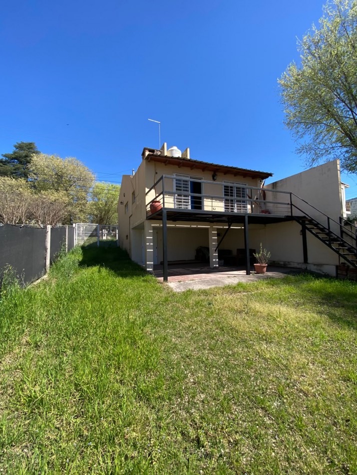 CASA EN VENTA EN BIALET MASSE SOBRE RUTA 38, CON VISTA PANORAMICA A LAS SIERRAS. CA239.