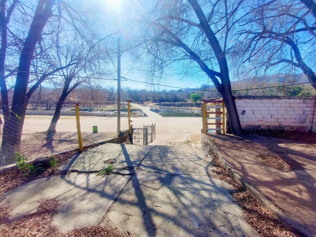 TERRENO EN VENTA EN BIALET MASSE CON VISTA A LAS SIERRAS AL LADO DEL RIO COSQUIN. TE133