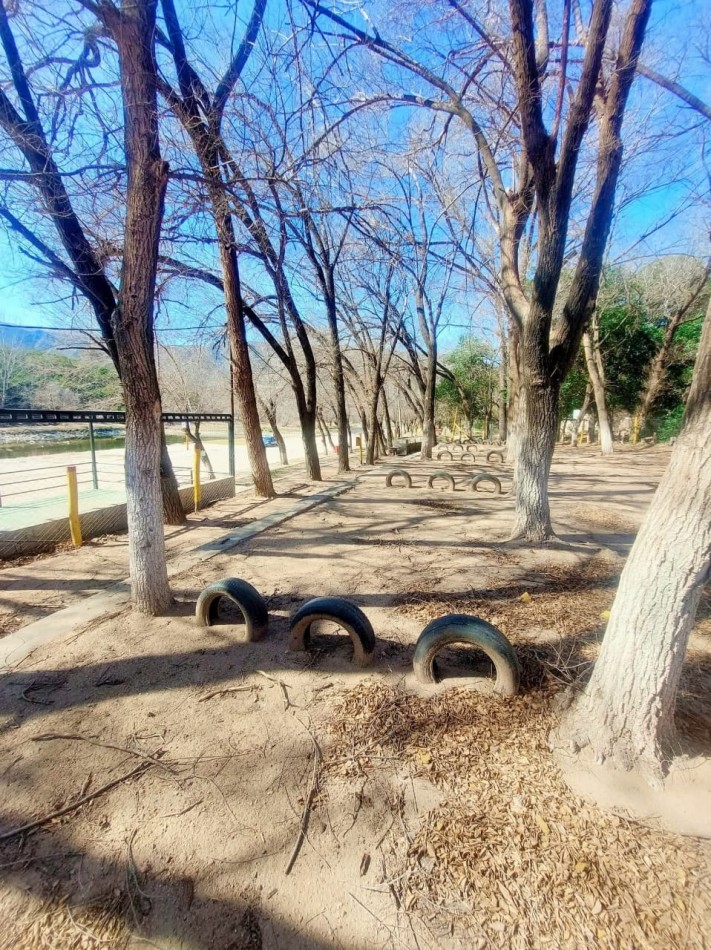 TERRENO EN VENTA EN BIALET MASSE CON VISTA A LAS SIERRAS AL LADO DEL RIO COSQUIN. TE133