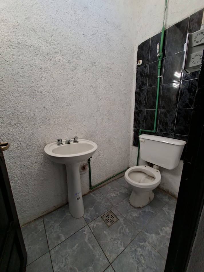 ALQUILER DE LOCAL COMERCIAL EN EL CENTRO DE SANTA MARIA DE PUNILLA, A 20M DE AV SAN MARTIN